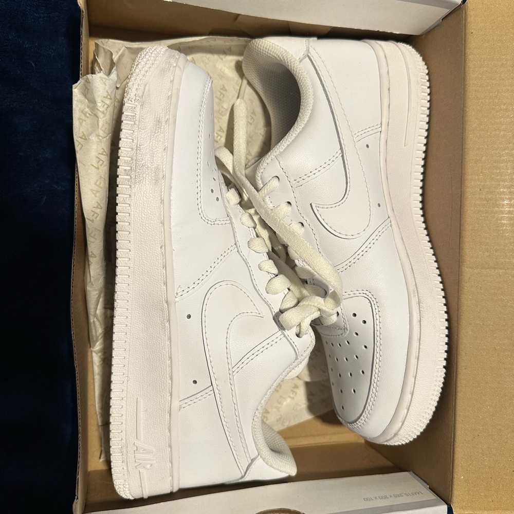 Nike Woman’s Air Force 1 ‘07